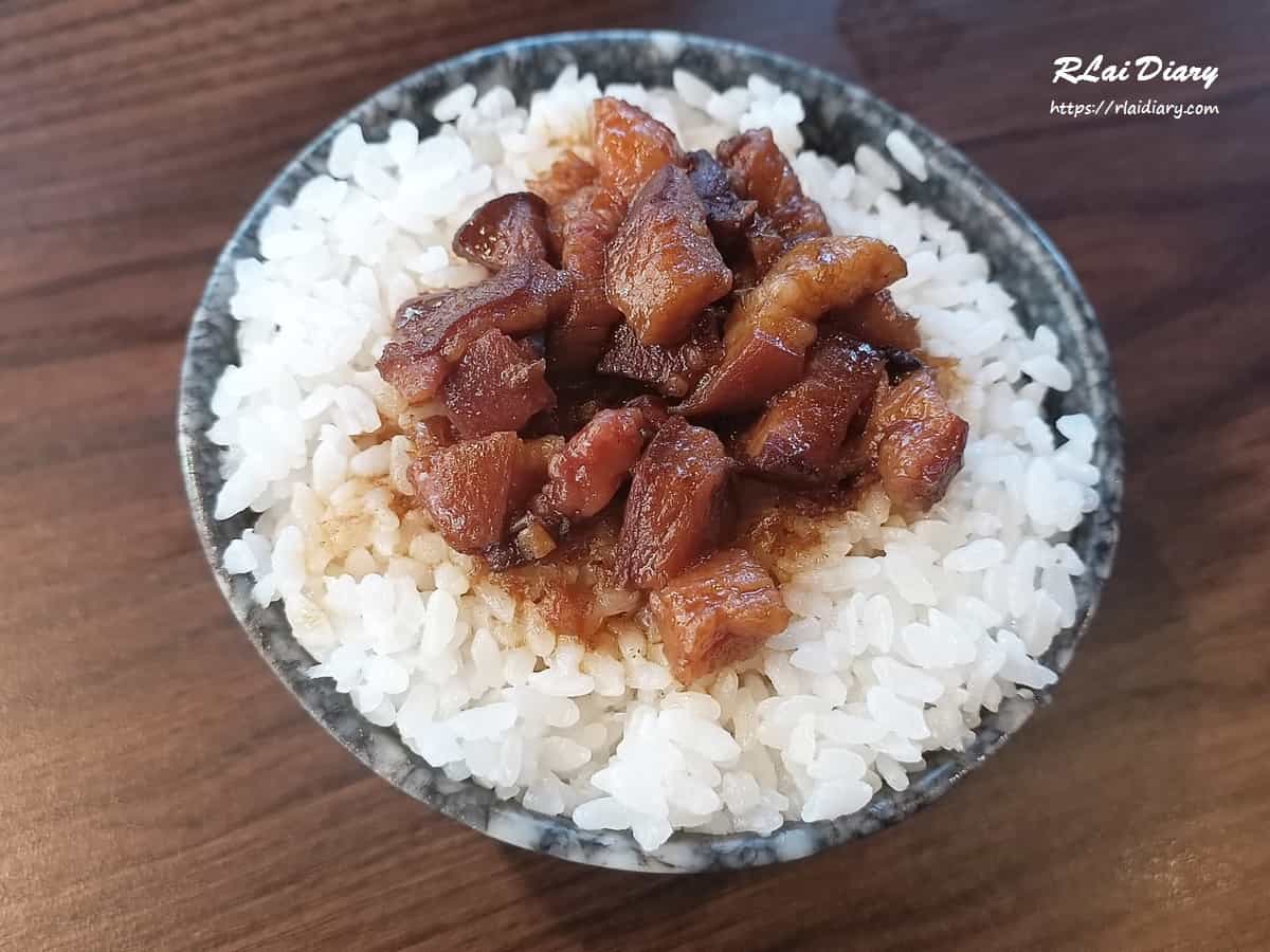 燒瓶子。大肆の鍋 台中北屯店 台中財神爺滷肉飯