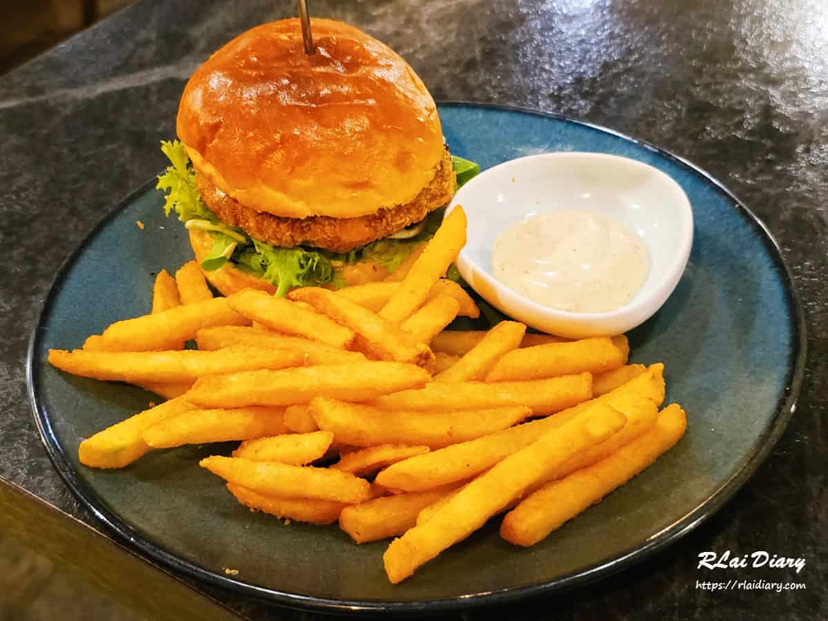 BaganHood蔬食餐酒館 山葵日式炸豬排堡1
