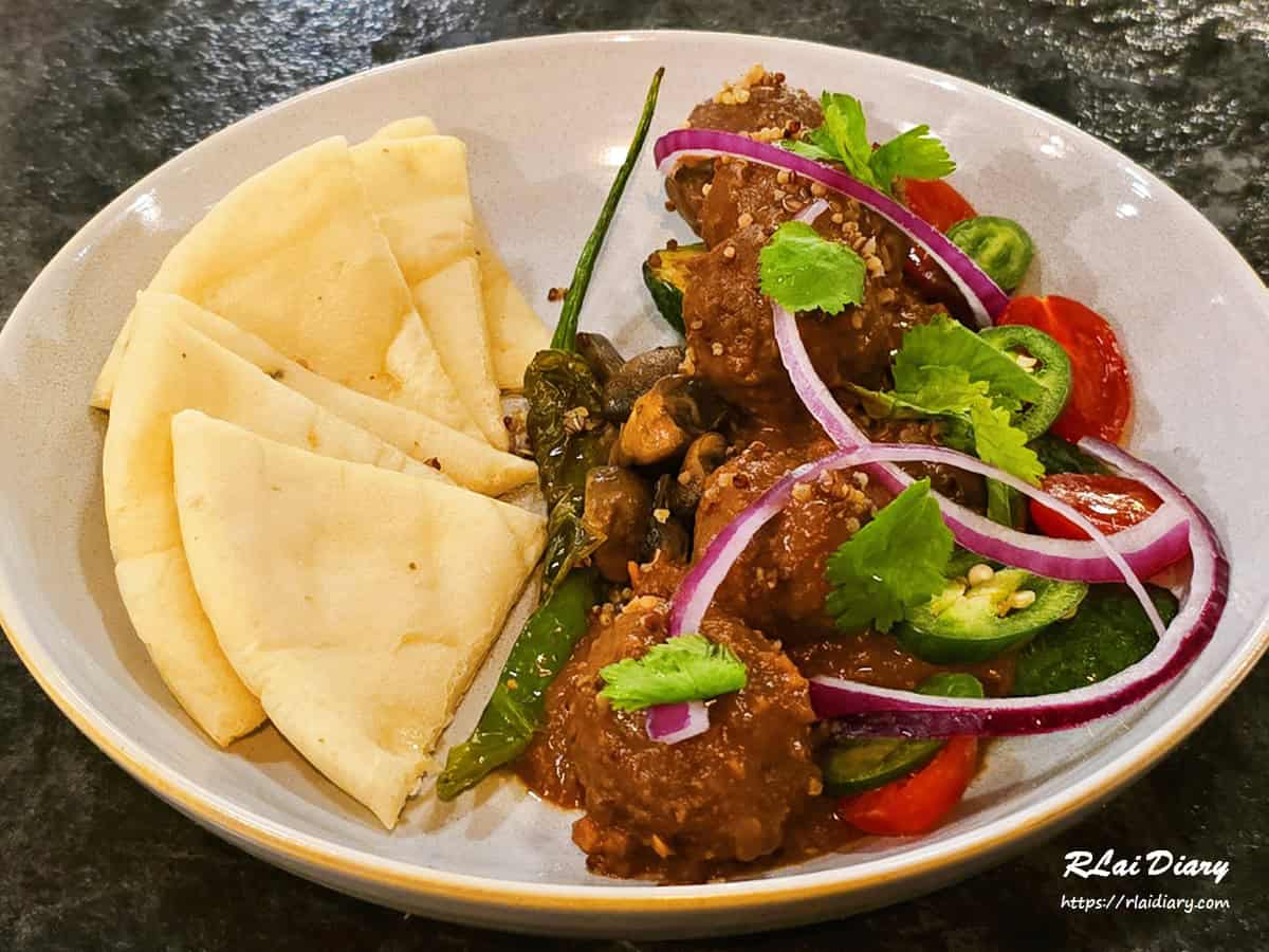 BaganHood蔬食餐酒館 莫雷醬肉丸配特製烤餅1