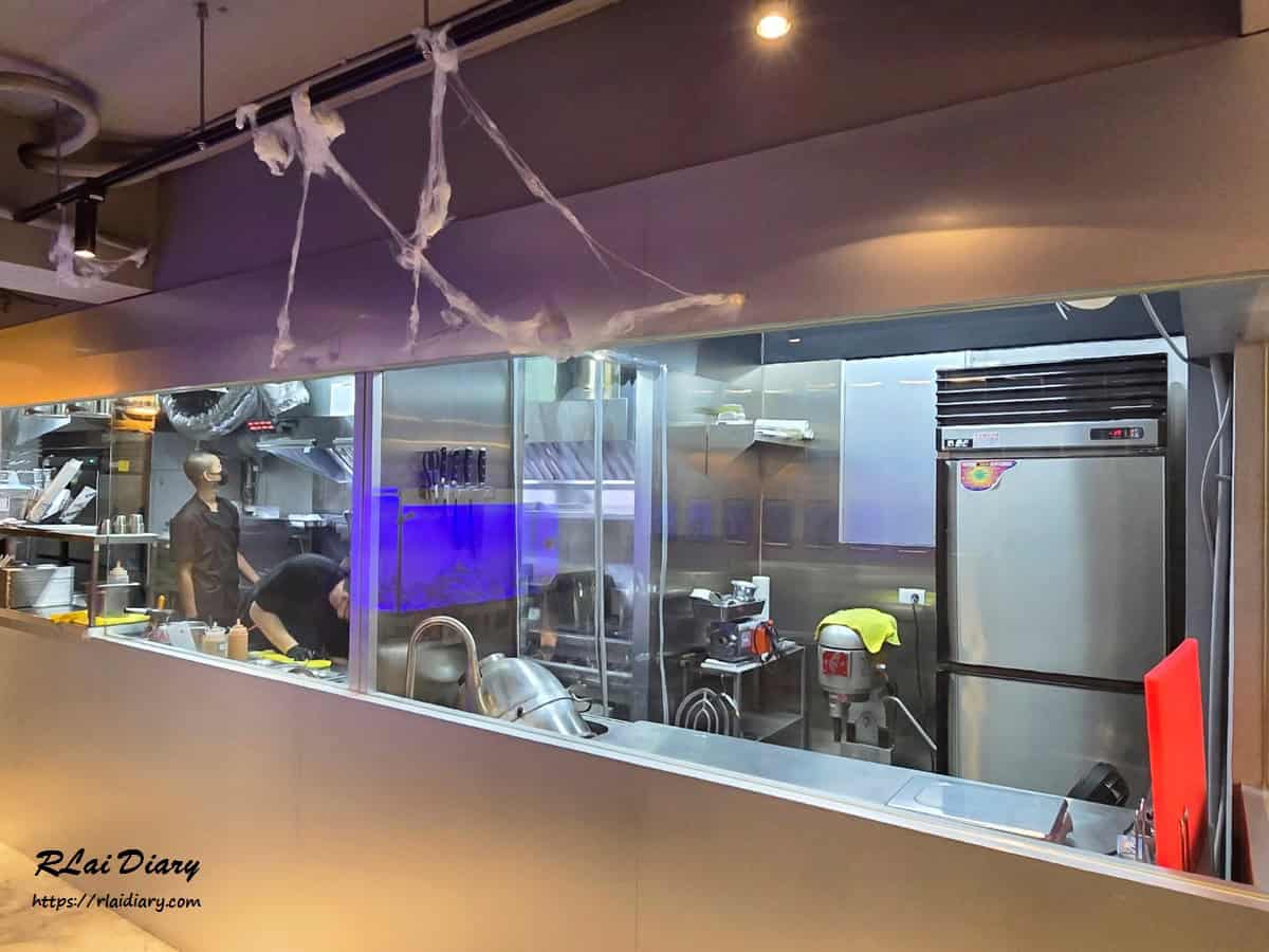 嶼人漢堡 內部5