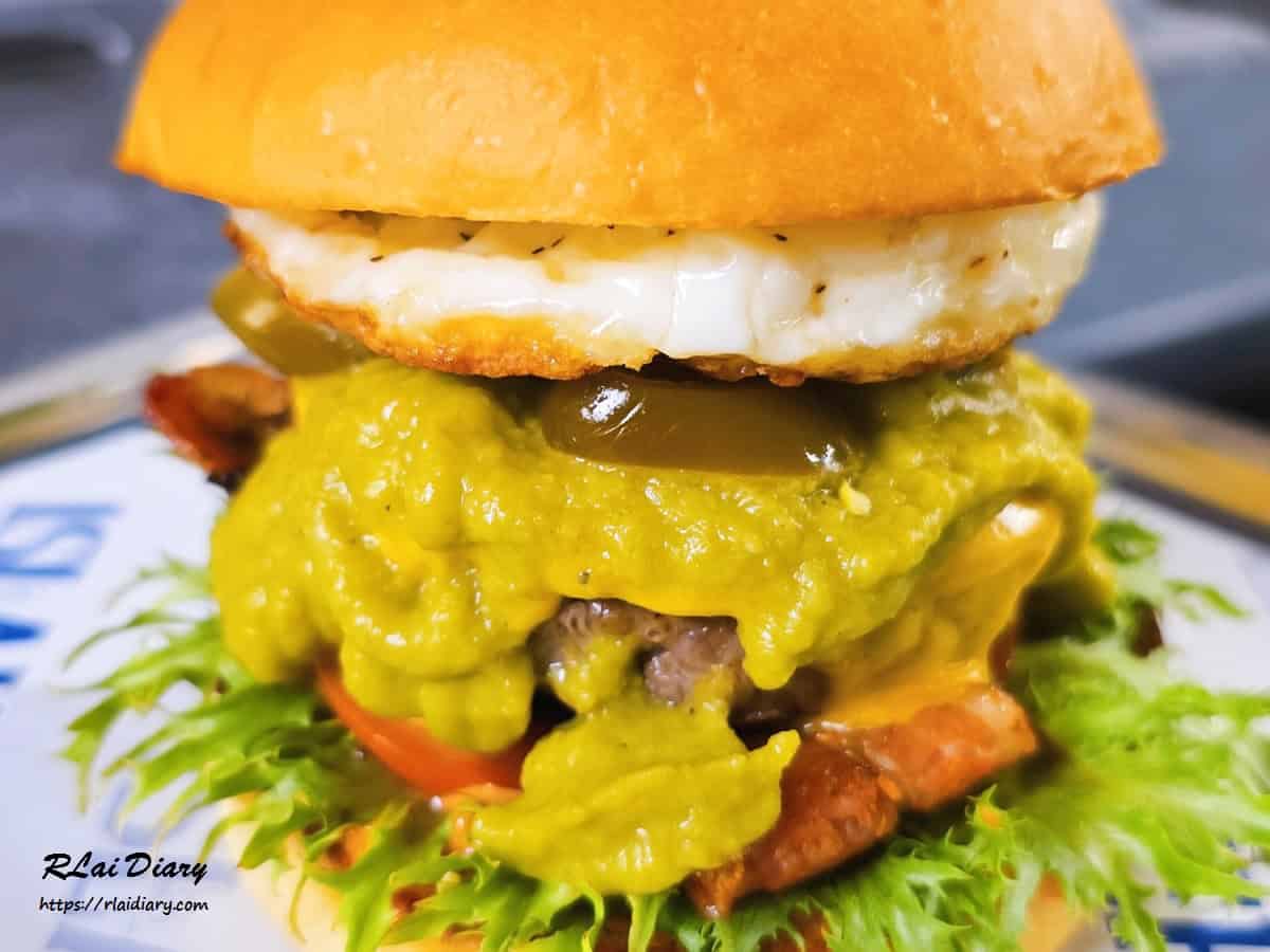 嶼人漢堡 墨西哥辣醬牛肉堡2