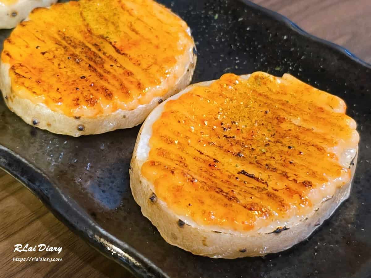 厚抹明太子醬的山藥料理，玖眾串燒食堂高人氣小點