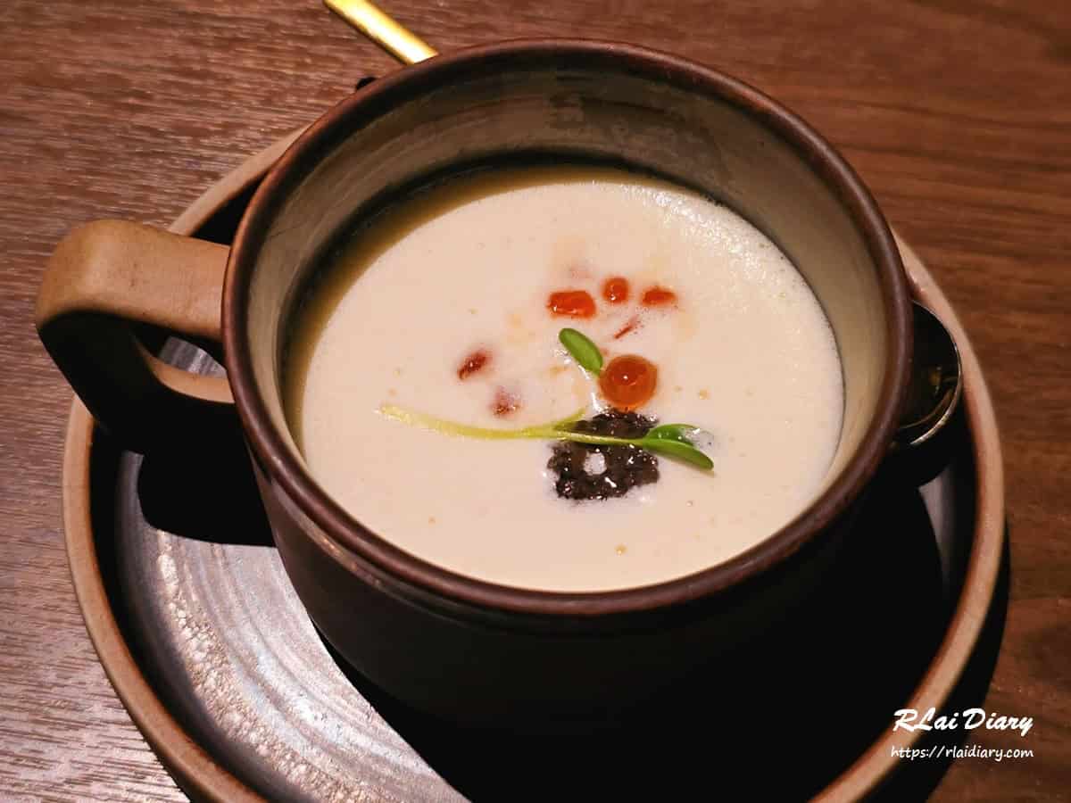 奶蓋鮭魚卵杏鮑菇玉子蒸