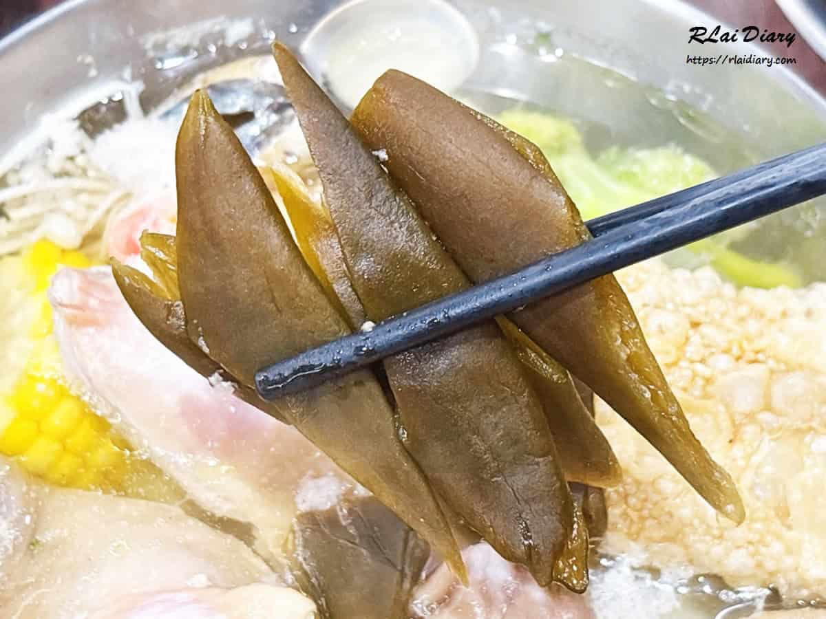 麻佬二 新莊後港店 剝皮辣椒雞腿鍋3