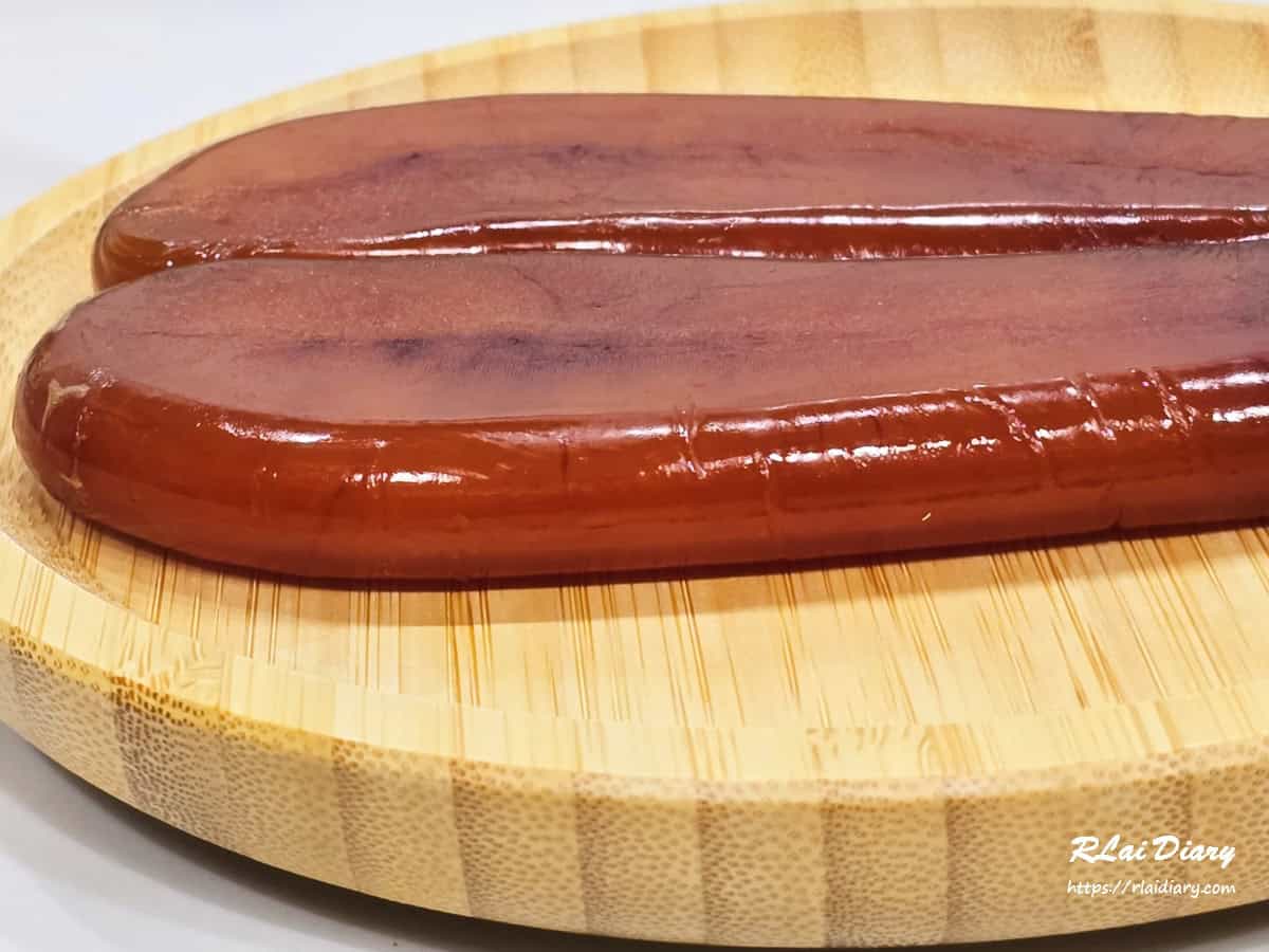 野生烏魚子 厚度近拍，熟成狀態與油脂分布展示