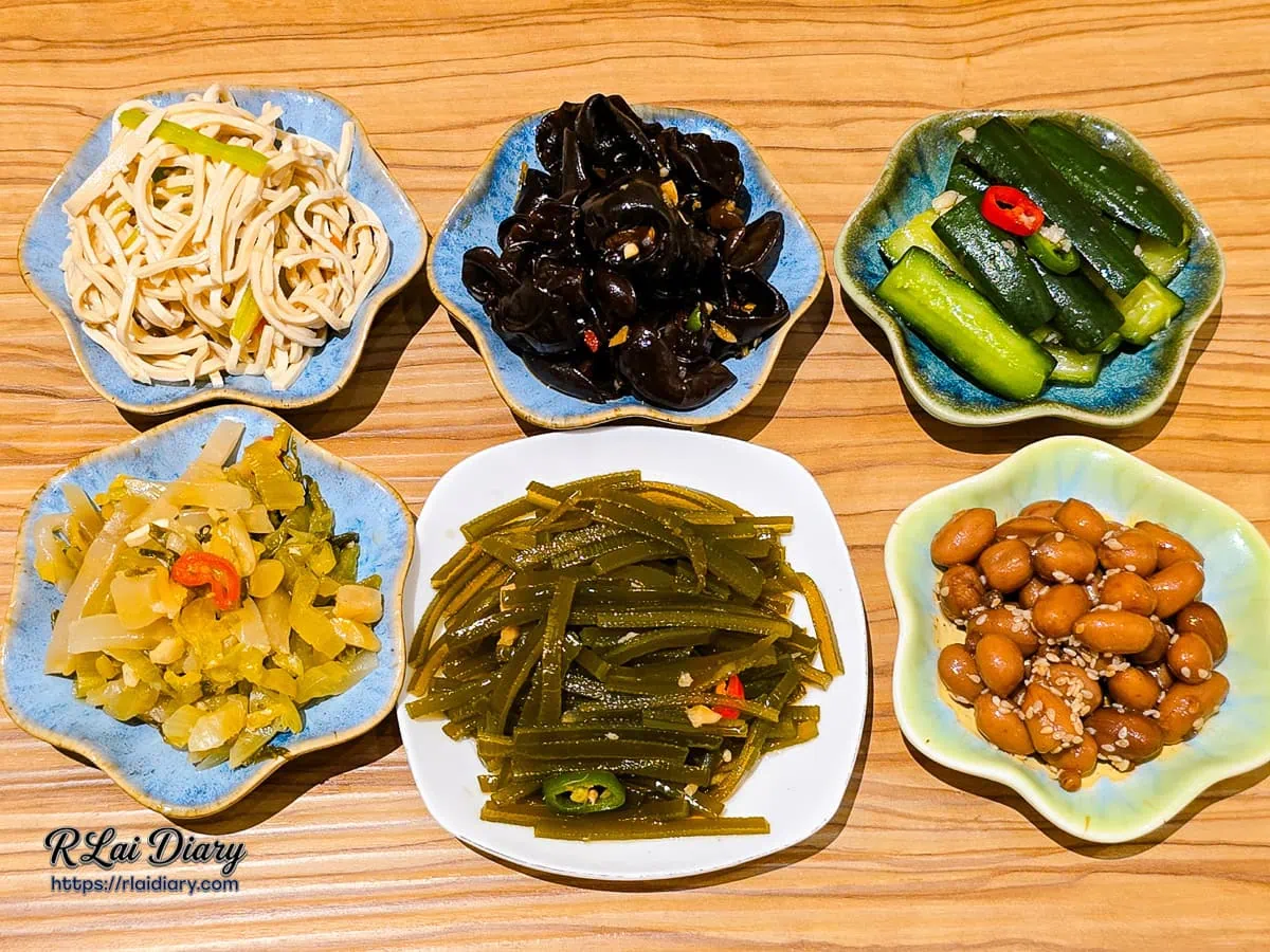 地一牛肉麵六款人氣小菜全品項大合照