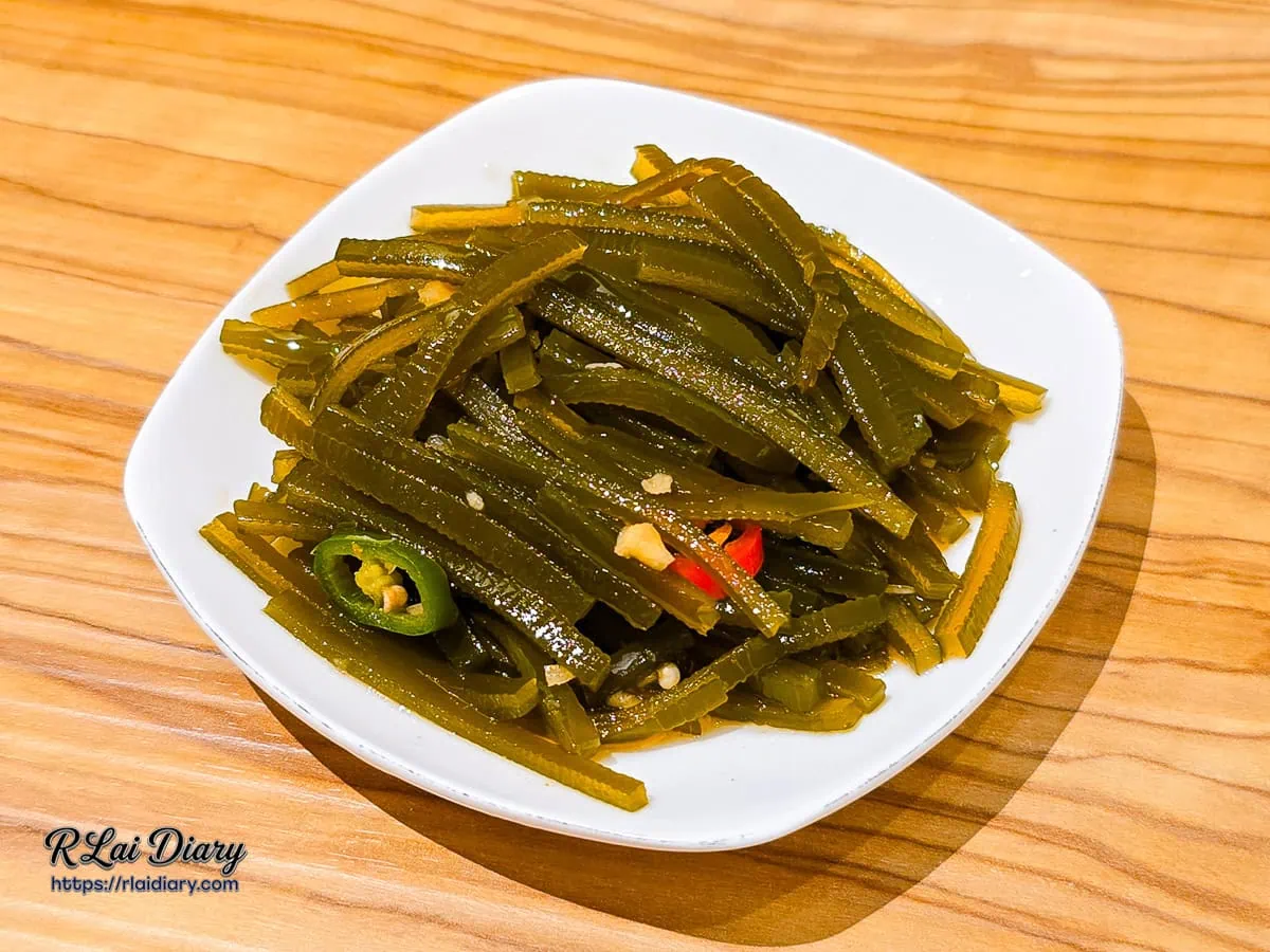 小菜味島海帶絲特寫，口感滑順的涼拌海帶