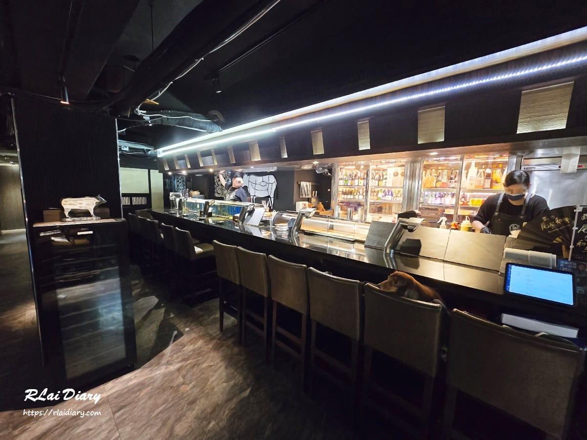 大安區｜一頭也黑毛和牛炭火燒肉｜半包廂隱私空間，享受不用動手的頂級燒肉