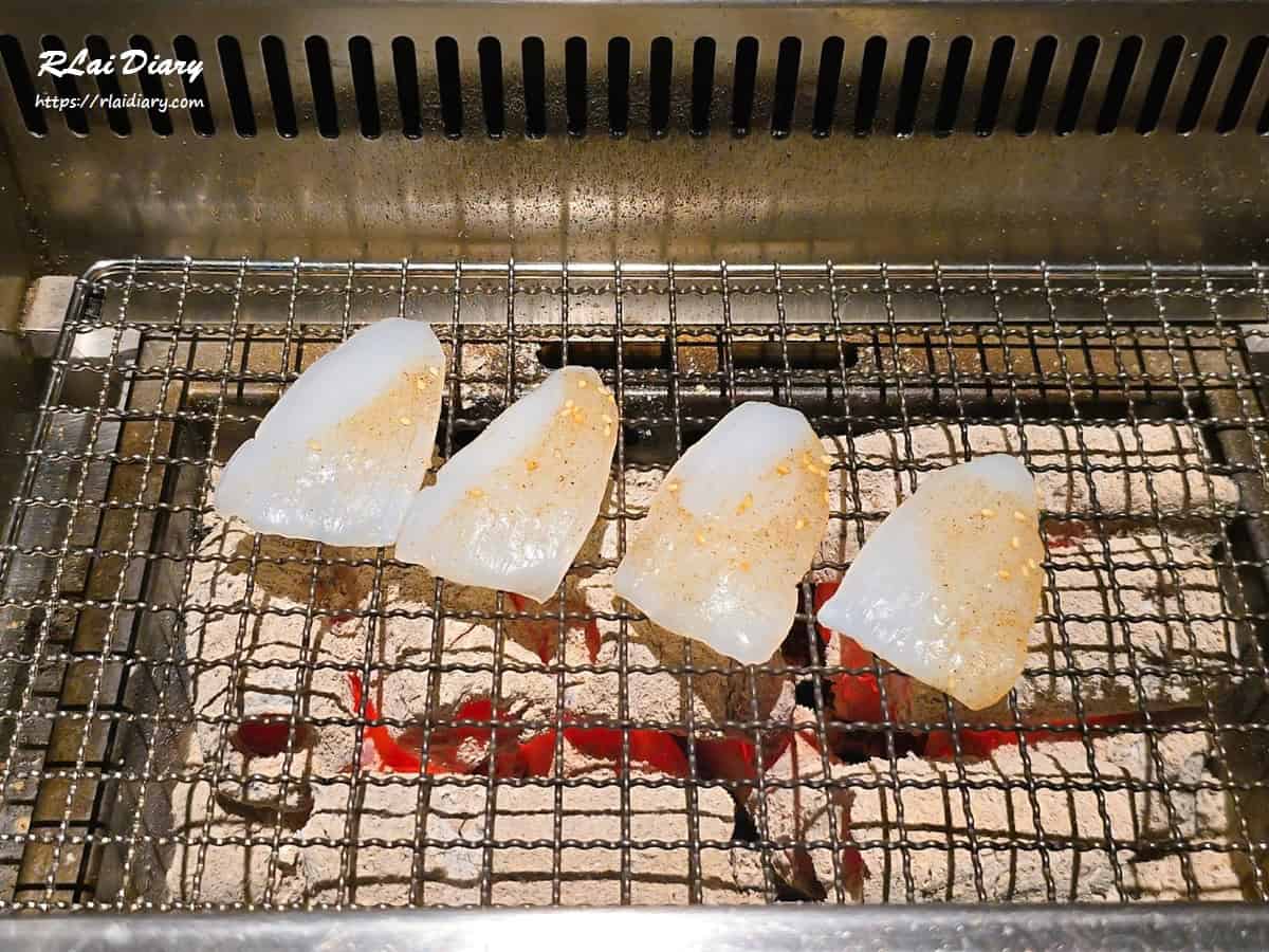 大安區｜一頭也黑毛和牛炭火燒肉｜半包廂隱私空間，享受不用動手的頂級燒肉