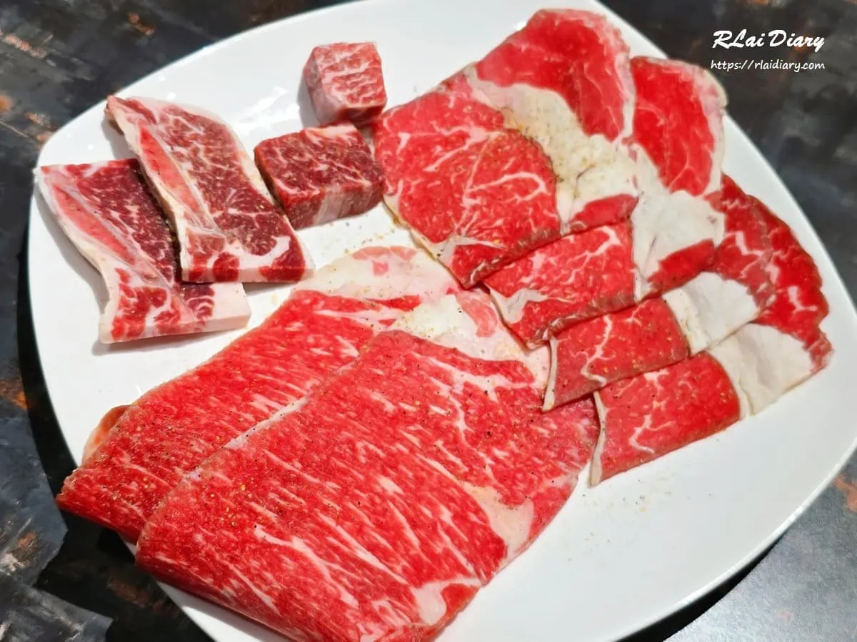 墨妃家燒肉極黑牛與安格斯牛小排骰子牛