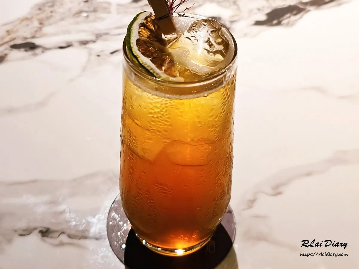 弎弎川酒調酒推薦-蜜桃伯爵，結合蜜桃果香與佛手柑茶韻的清爽餐酒