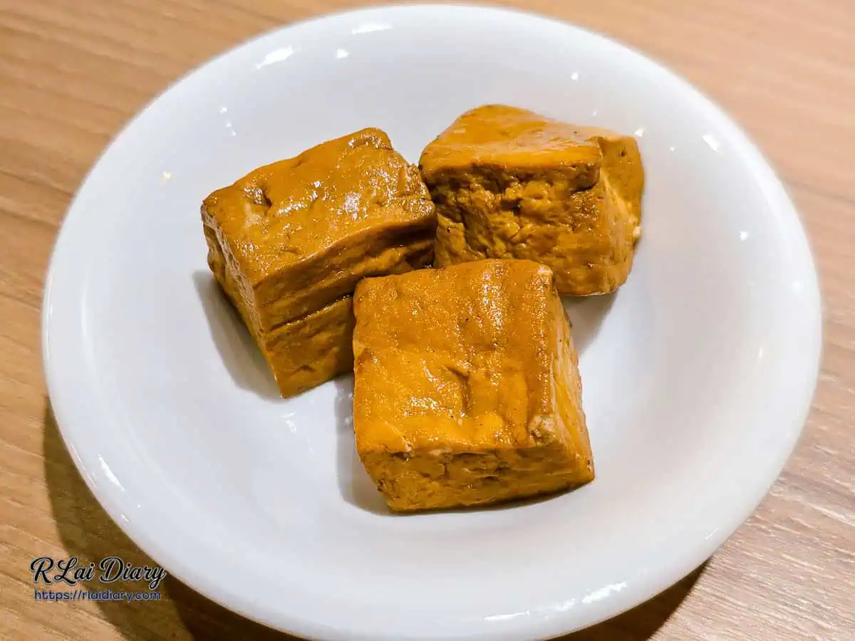 歡沁吧小菜特寫：滷製入味多汁的小豆干