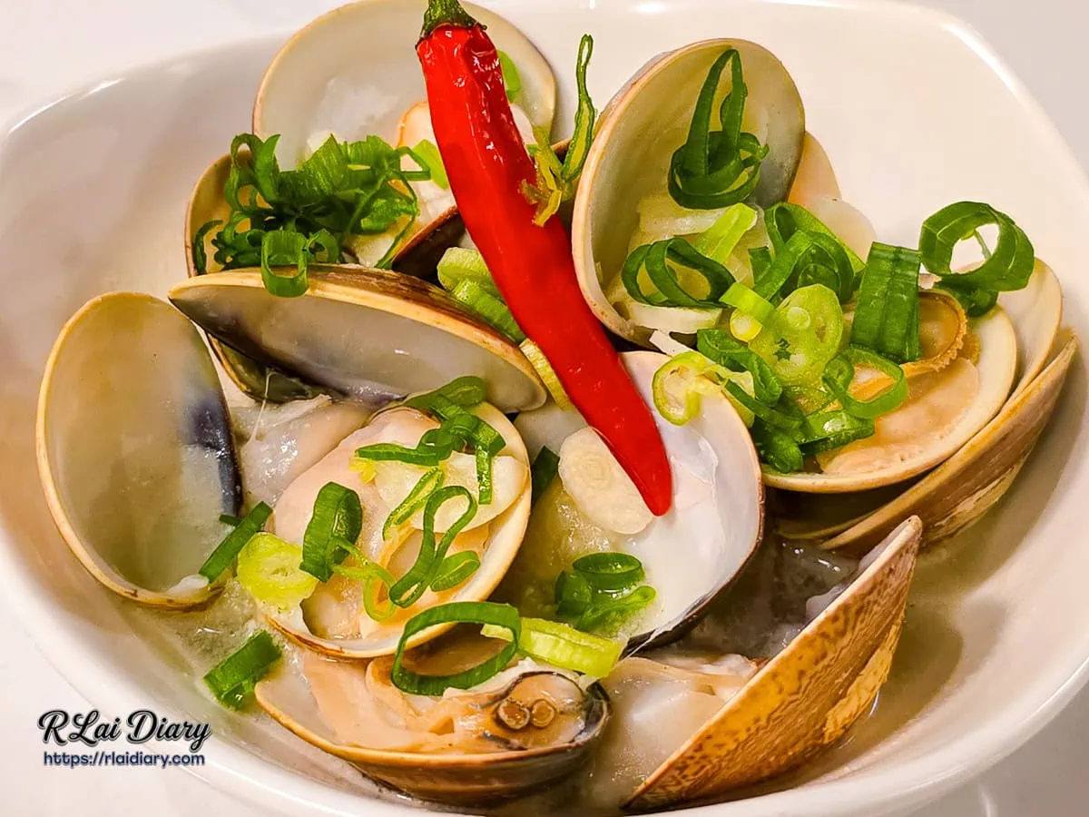 海酒食堂-酒蒸蛤蜊特寫-顆顆飽滿肥美的蛤蜊肉