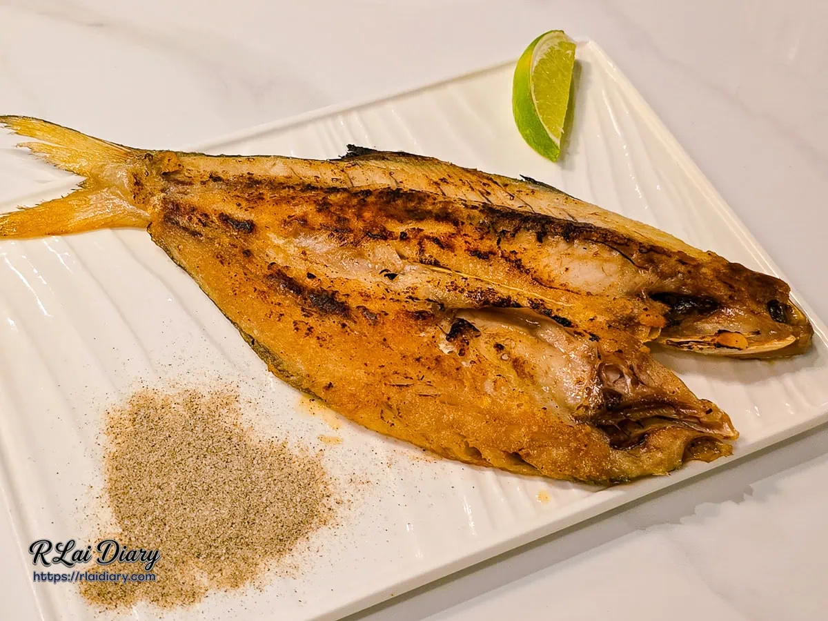 海酒食堂-居酒屋必點-烤至金黃酥脆的午仔魚一夜干