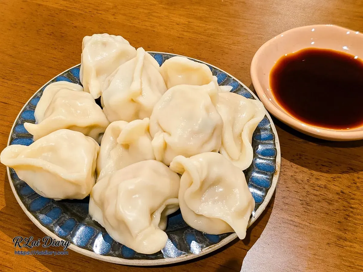 師大商圈咖啡廳必吃鹹食，聲島咖啡手工水餃配上醇釀醬油的溫馨組合