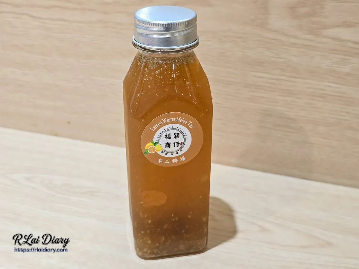 福穎商行自家熬煮的瓶裝冬瓜檸檬飲品