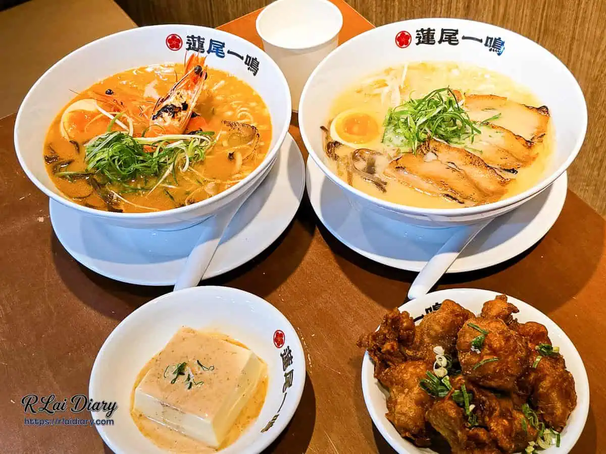 台中蓮尾一鳴拉麵美食,包含招牌蝦湯拉麵、豚骨叉燒拉麵、胡麻豆腐與唐揚炸雞組合
