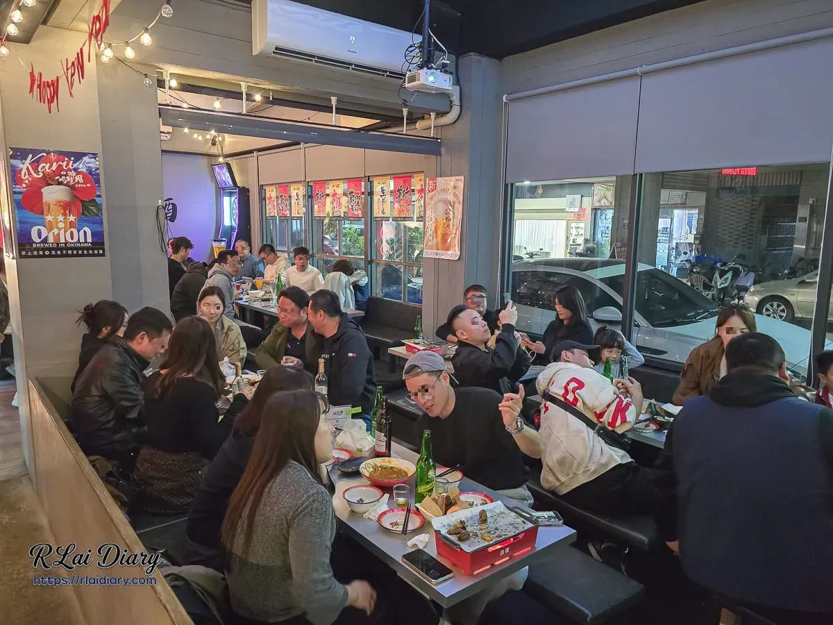 台中玖樓週末深夜高人氣用餐熱鬧氛圍
