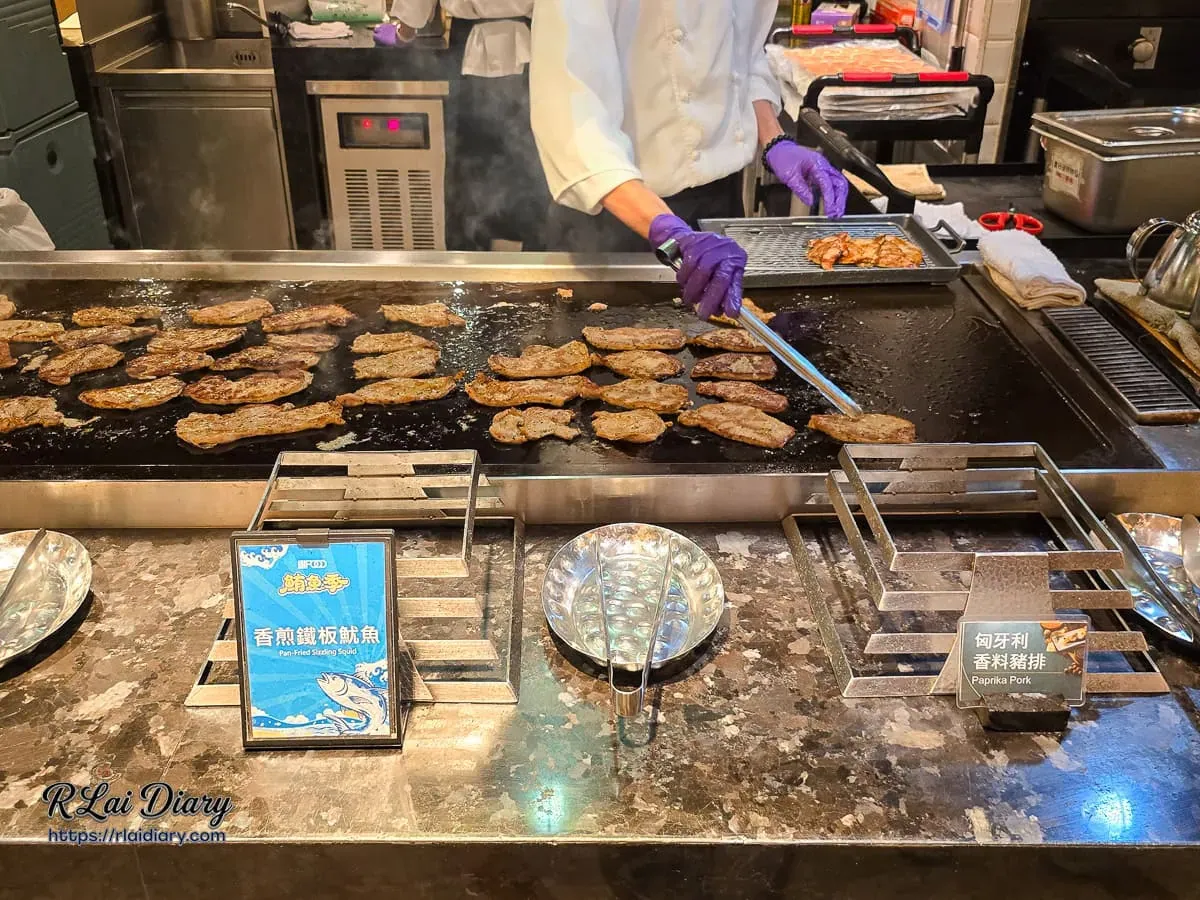 豐FOOD鐵板區現煎香料豬排與鐵板魷魚