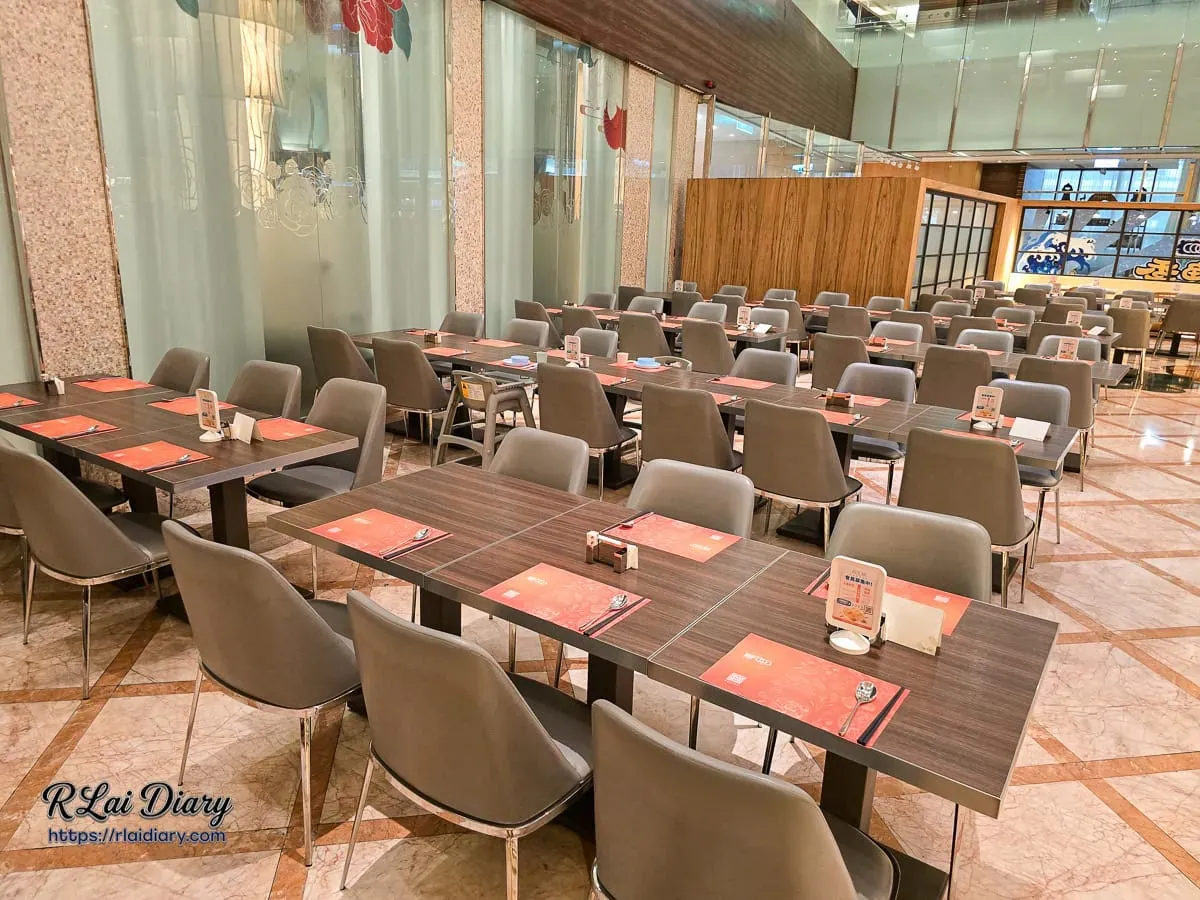 豐FOOD大直店寬敞用餐環境與座位區