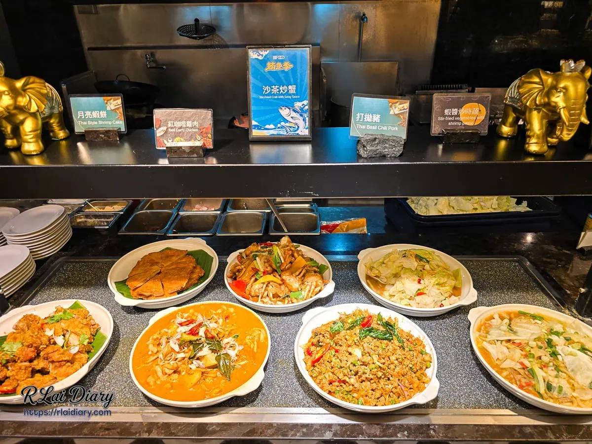豐FOOD泰式料理區月亮蝦餅與沙茶炒蟹