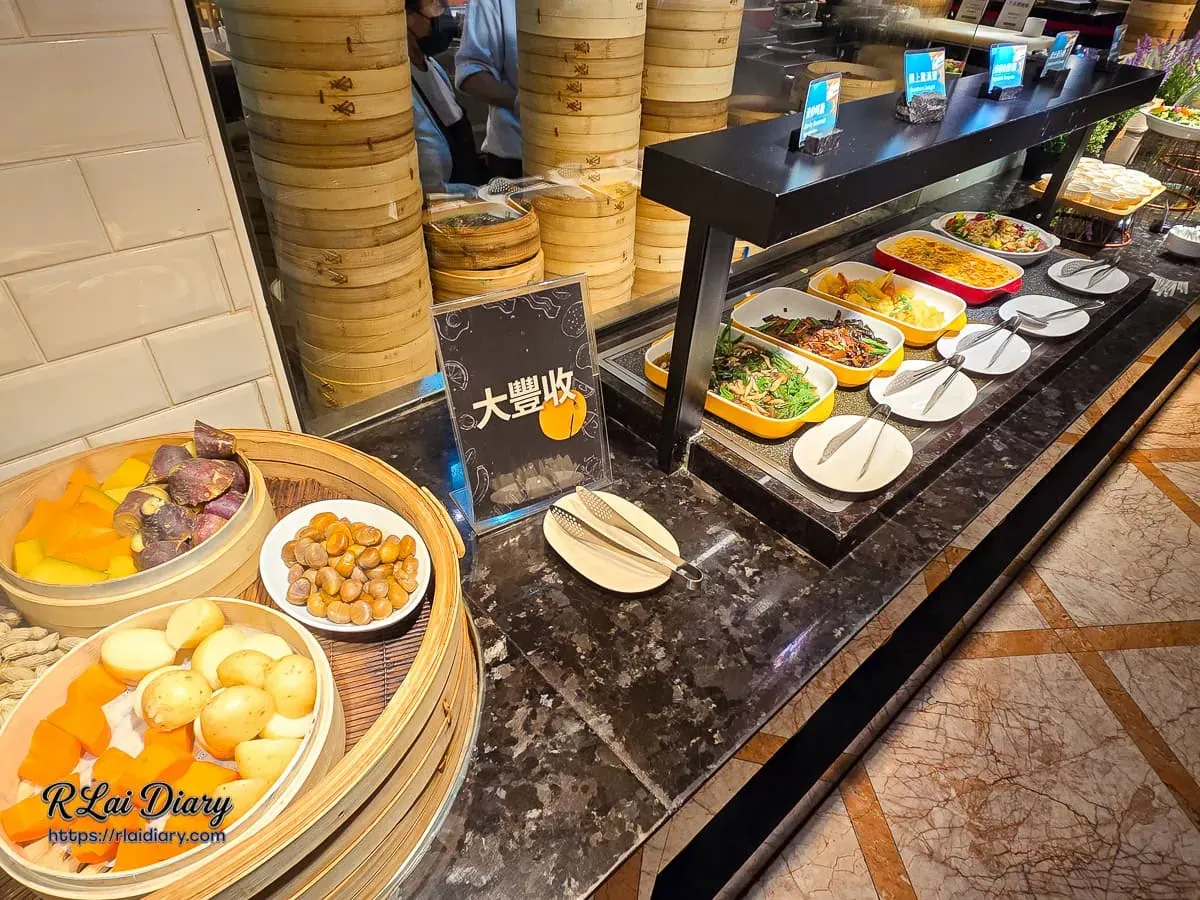 豐FOOD素食區大豐收清蒸根莖類蔬食