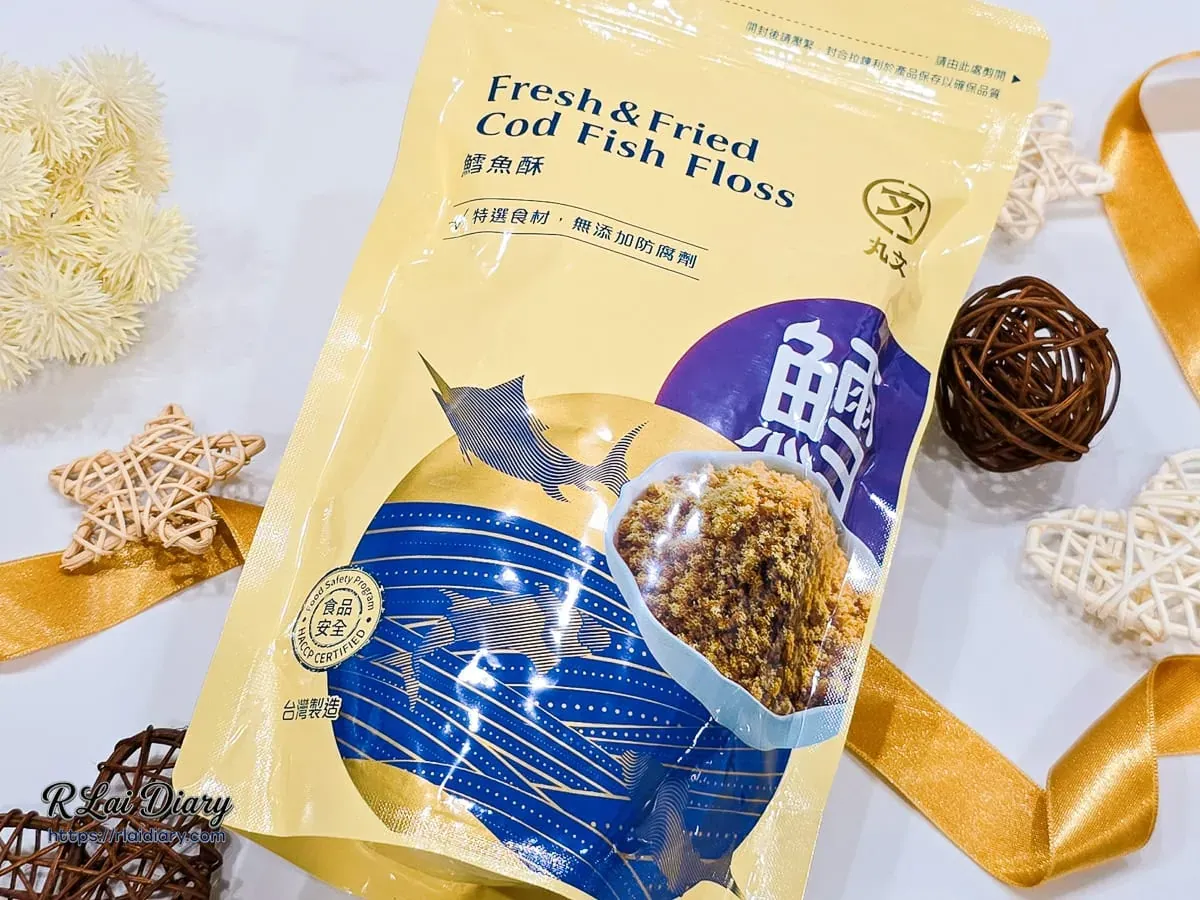 丸文鱈魚酥包裝特寫，營養無添加防腐劑