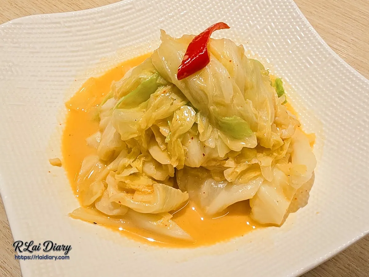 GOGOGA 腐乳高麗菜溫潤回甘的豆腐乳醬汁近照