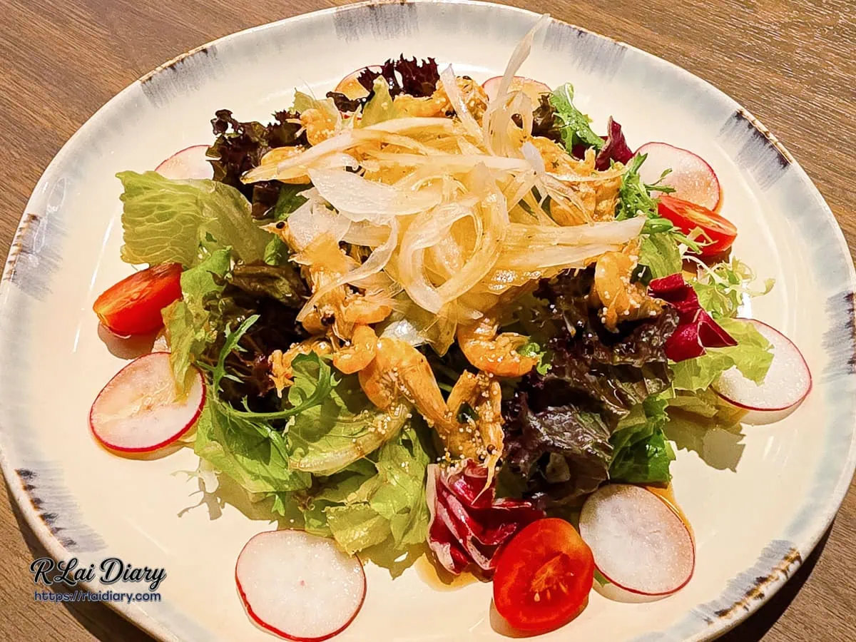 東山牛舌雙人套餐前菜：清爽解膩的和風野菜沙拉全景