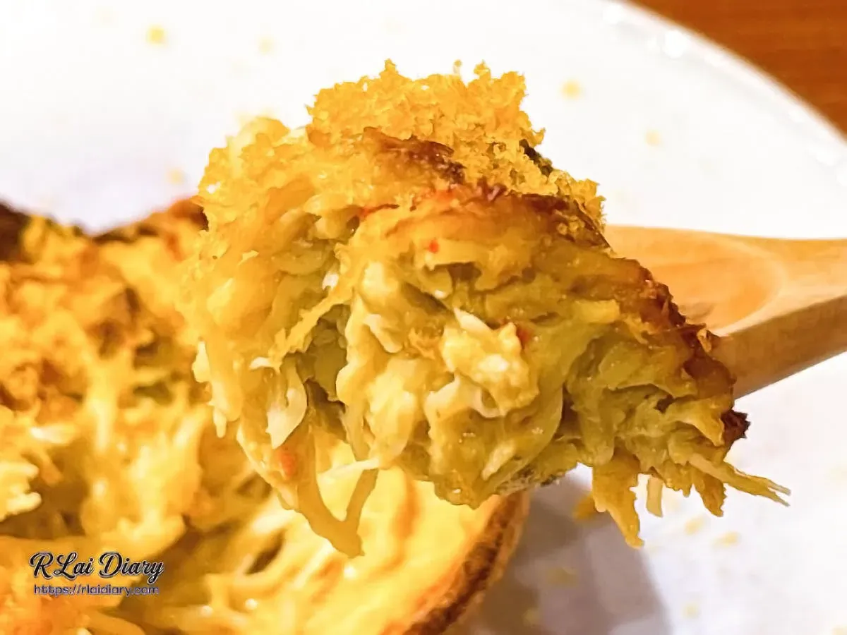 鮨処律松葉蟹素燒：滿滿蟹肉精華與烏魚子粉的黃金比例特寫