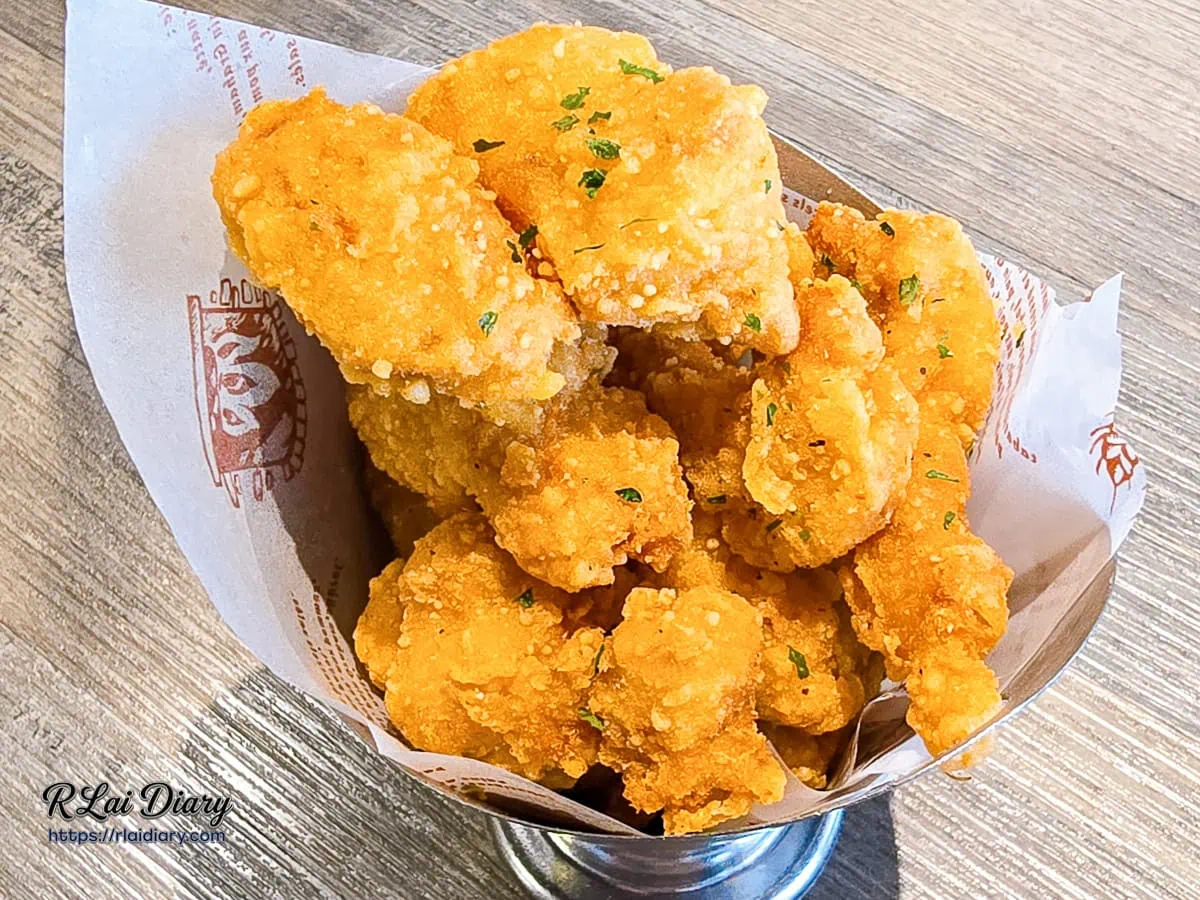 羽樂歐陸創意料理小點：金黃酥脆的酥炸雞腿塊