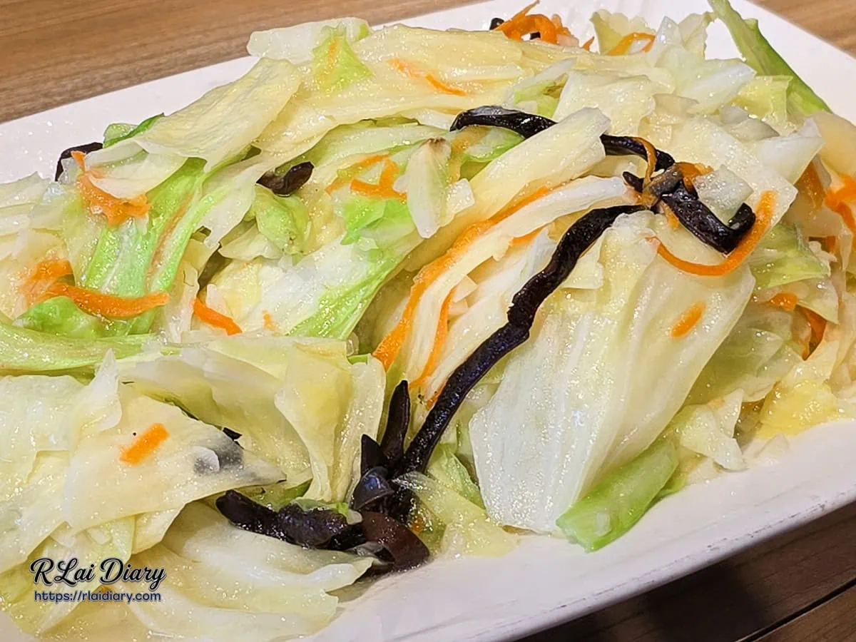 仁愛鄉｜雞大王活蝦啤酒城 旗艦店｜清境農場必吃，窯烤甕仔雞與活體泰國蝦，停車也方便