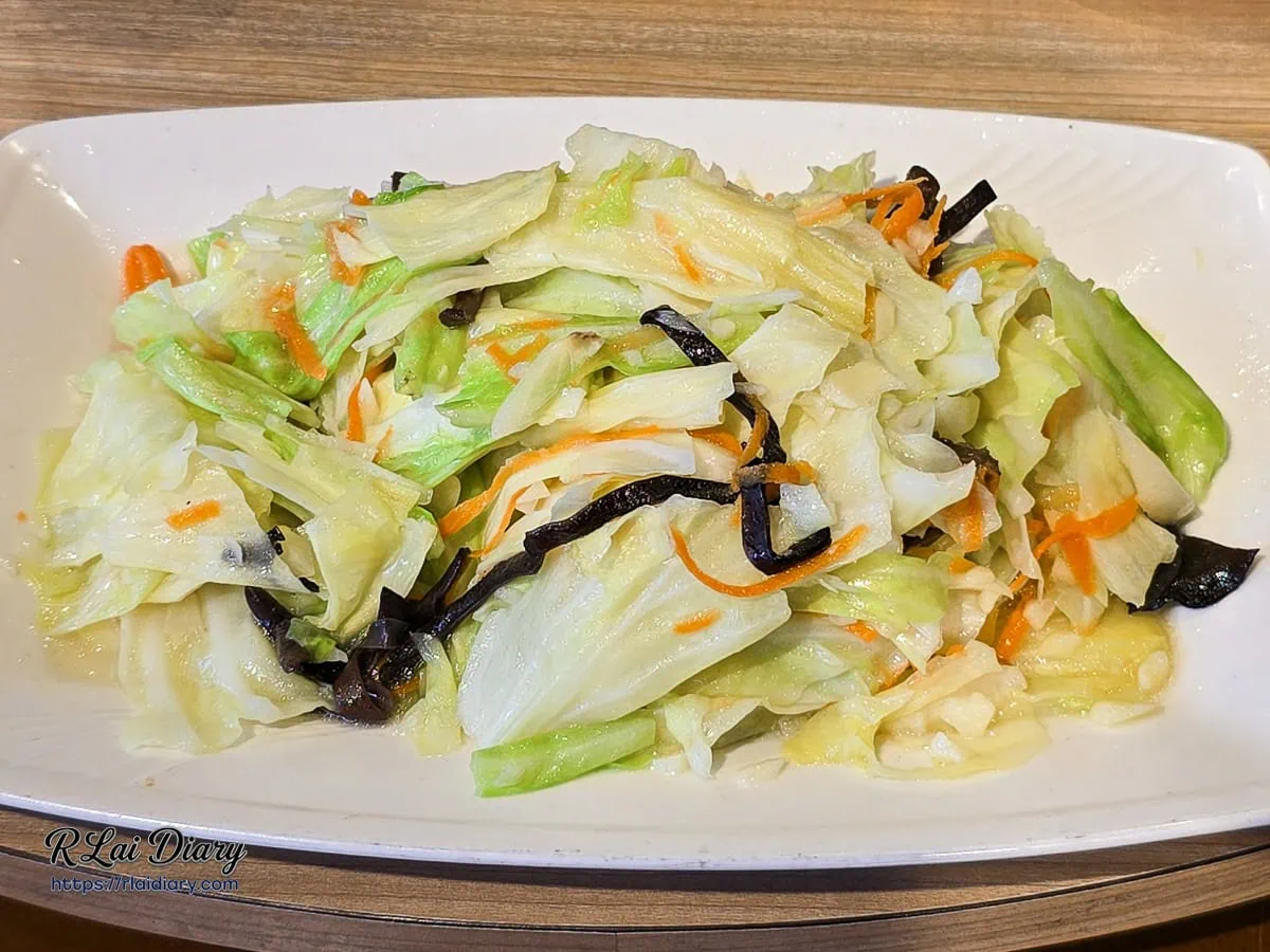 仁愛鄉｜雞大王活蝦啤酒城 旗艦店｜清境農場必吃，窯烤甕仔雞與活體泰國蝦，停車也方便