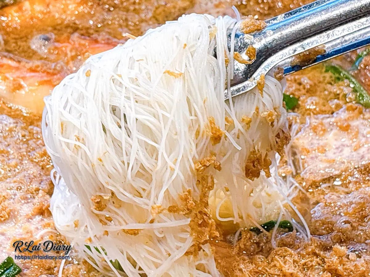 仁愛鄉｜雞大王活蝦啤酒城 旗艦店｜清境農場必吃，窯烤甕仔雞與活體泰國蝦，停車也方便
