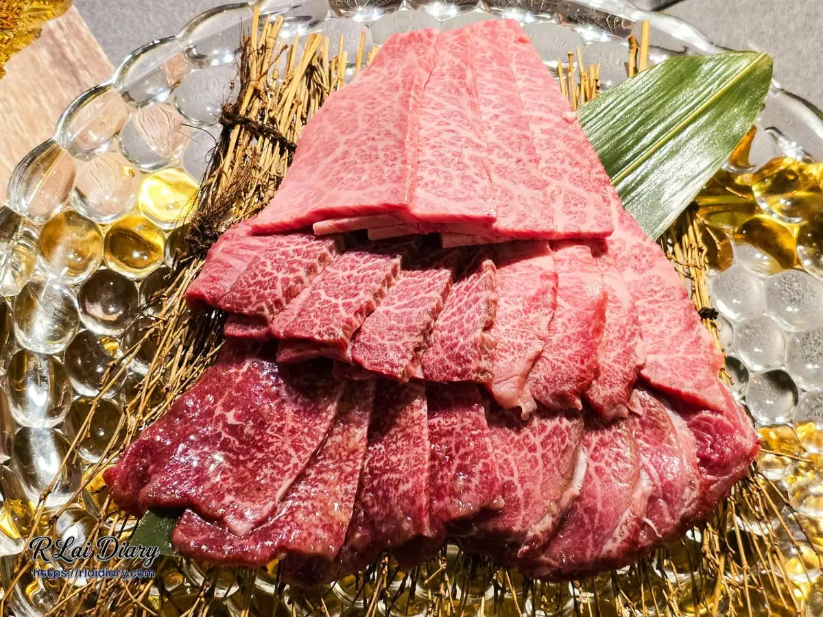 金洹苑高質感水晶透亮圓盤裝盛日本A5頂級和牛拼盤