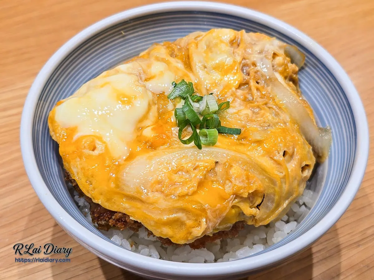 參元豚研究所極上醬燒豚玉丼滑蛋特寫