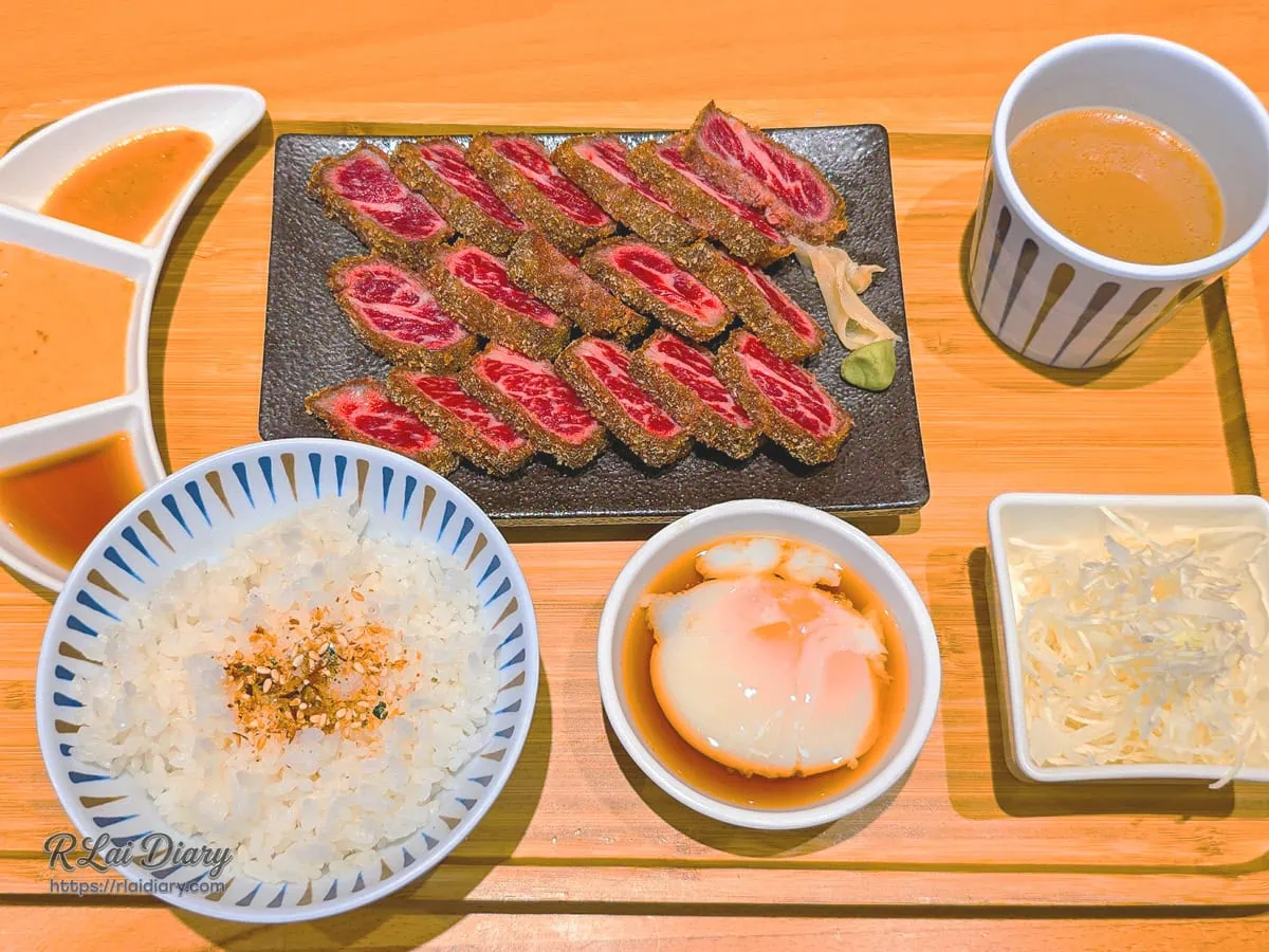 嵐山熟成牛かつ專売炸特選級翼板牛排定食升級肉量全品項俯拍