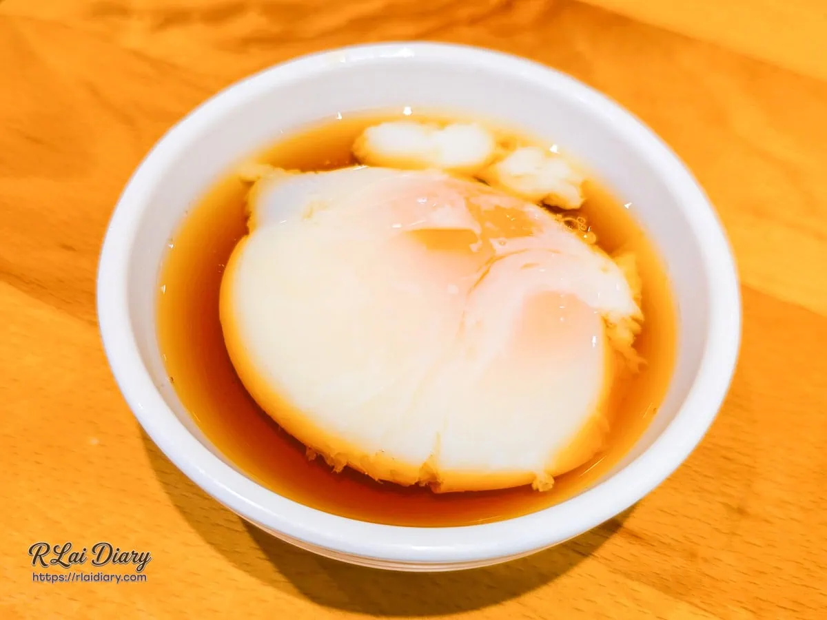 嵐山熟成牛かつ專売炸牛排定食附贈的滑嫩半熟溫泉蛋