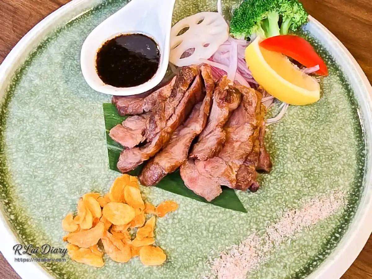 千汌日本料理強肴伊比利豬佐松露醬與金黃蒜片