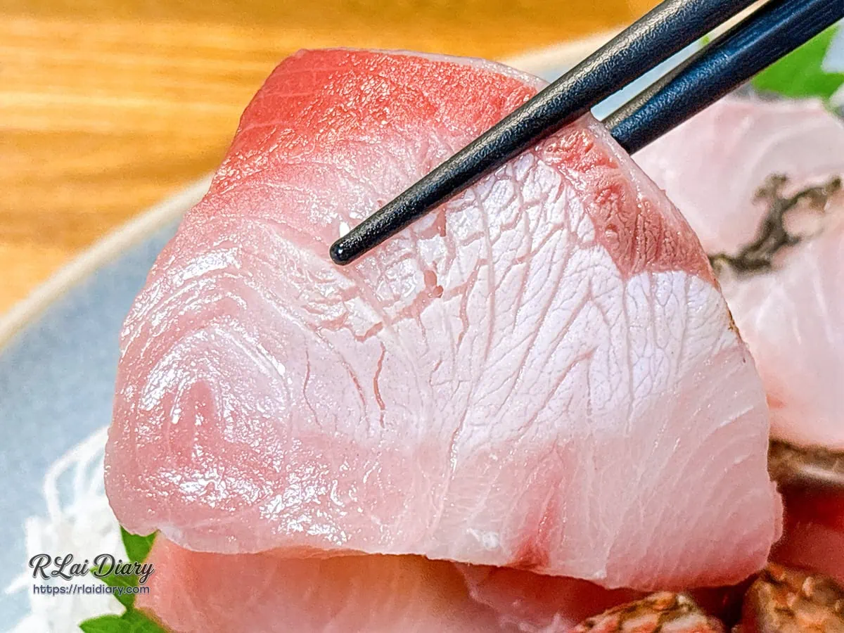 浪金魚舖熟成生魚片細緻油花特寫
