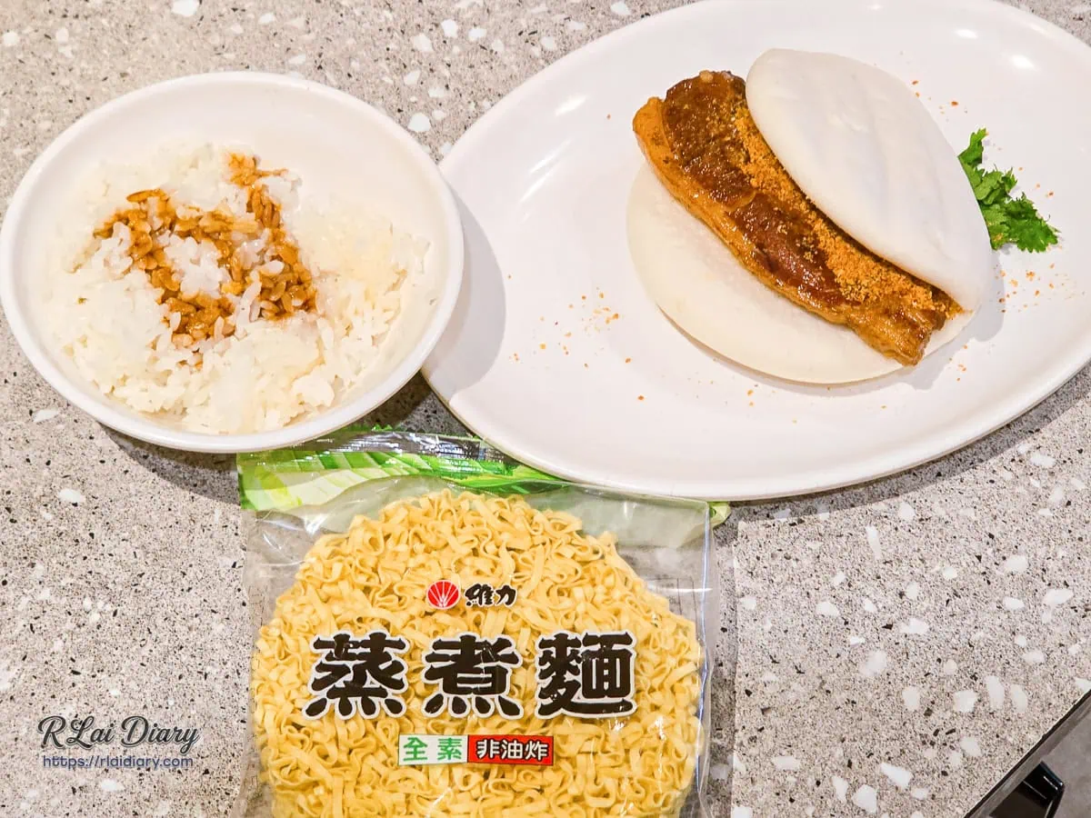 完美比例的古早味豬油拌飯與台式麵食主食組合