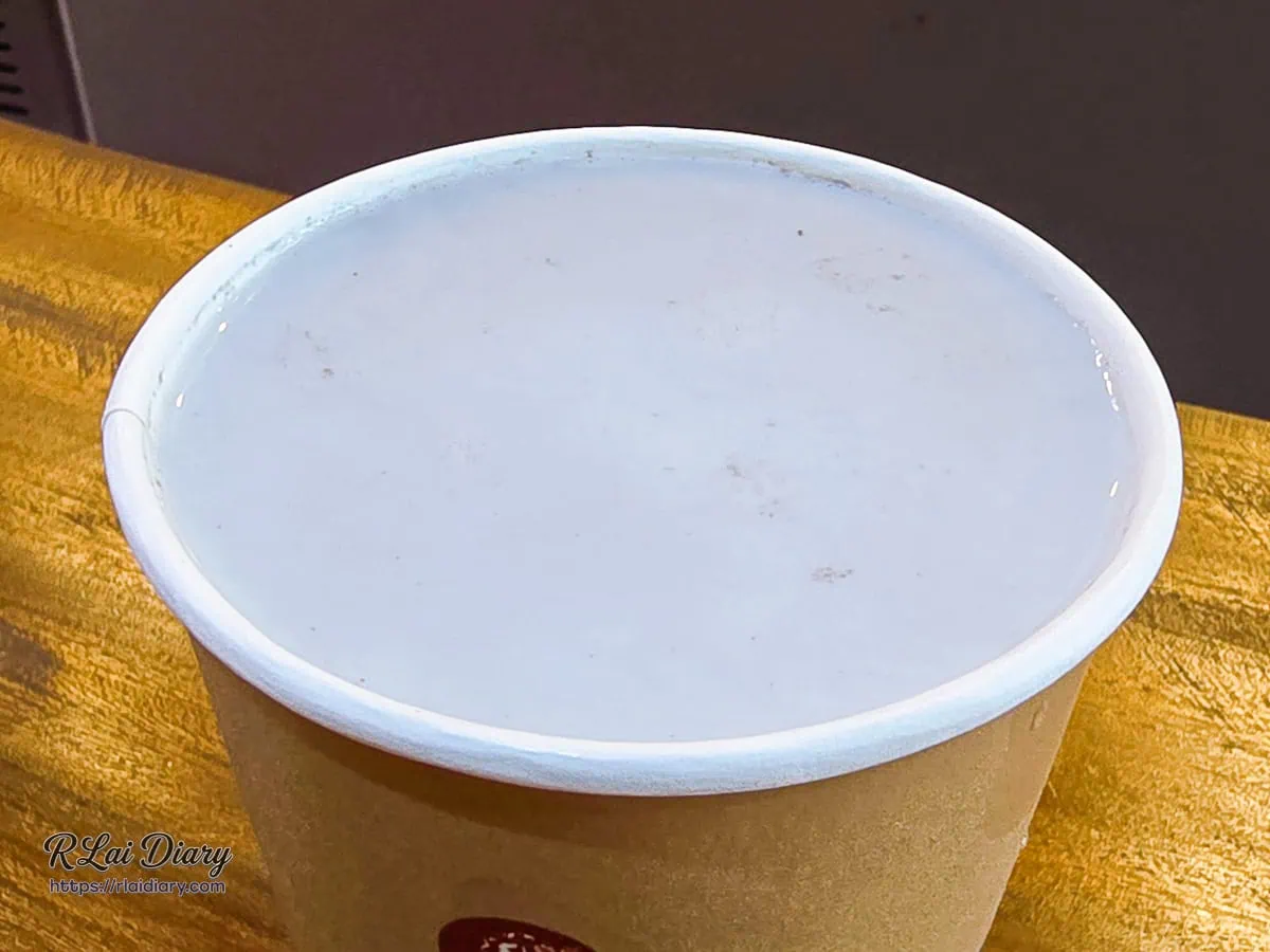 水澤潤舖黑月霜露濃醇黑芝麻奶茶近拍特寫
