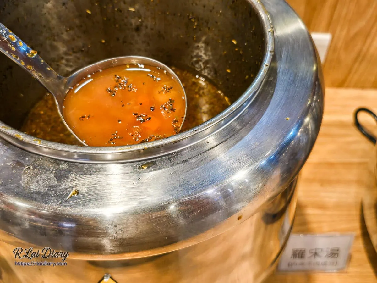 牛範生大里國光店自助吧料多實在的羅宋湯