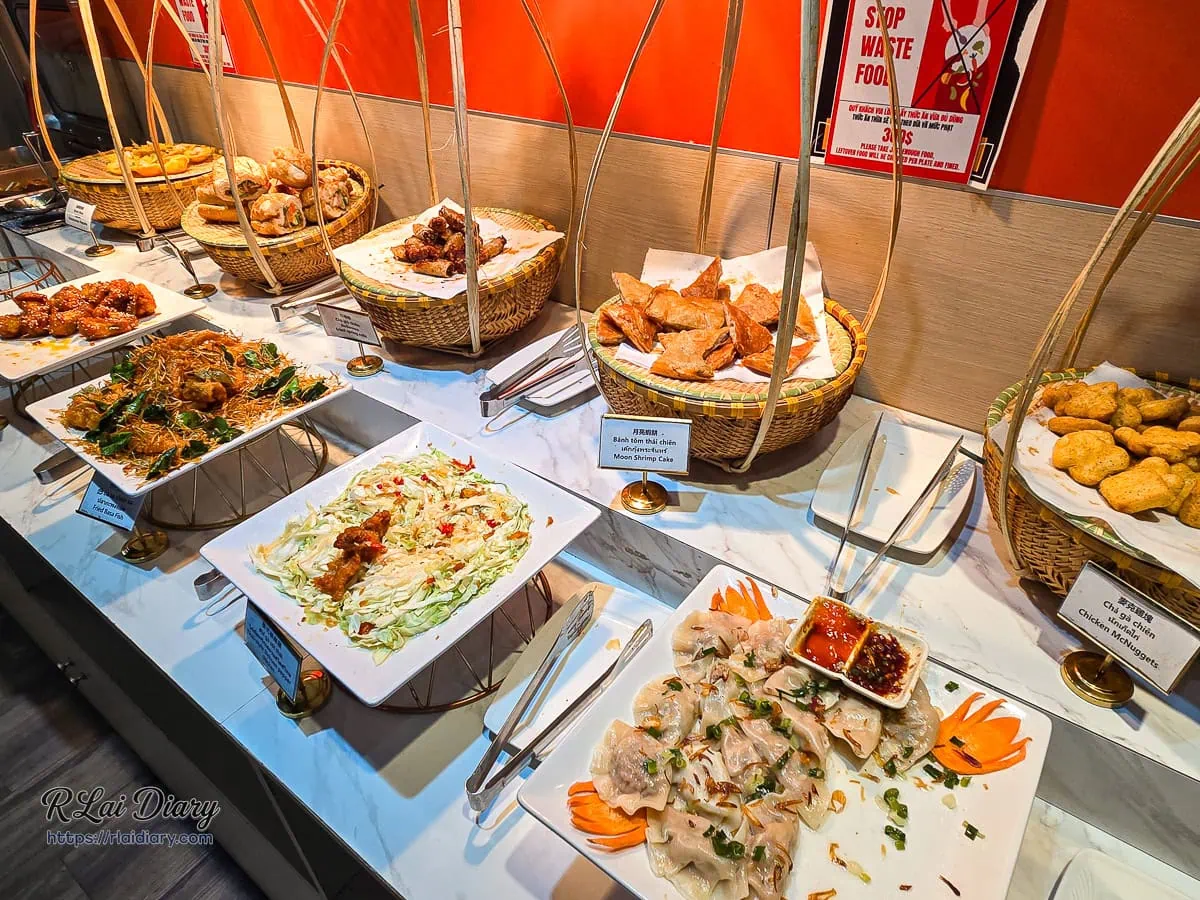 TenTen HOTPOT BBQ越式熟食區月亮蝦餅與特色炸物
